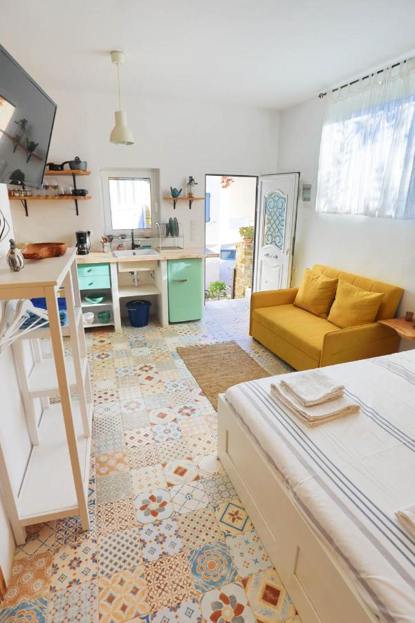Ravi Boutique Home - 1 Minute Walk From Beach 칼리베스 외부 사진