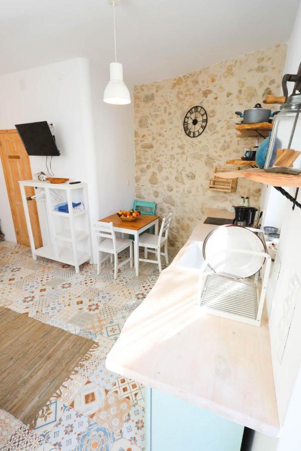 Ravi Boutique Home - 1 Minute Walk From Beach 칼리베스 외부 사진
