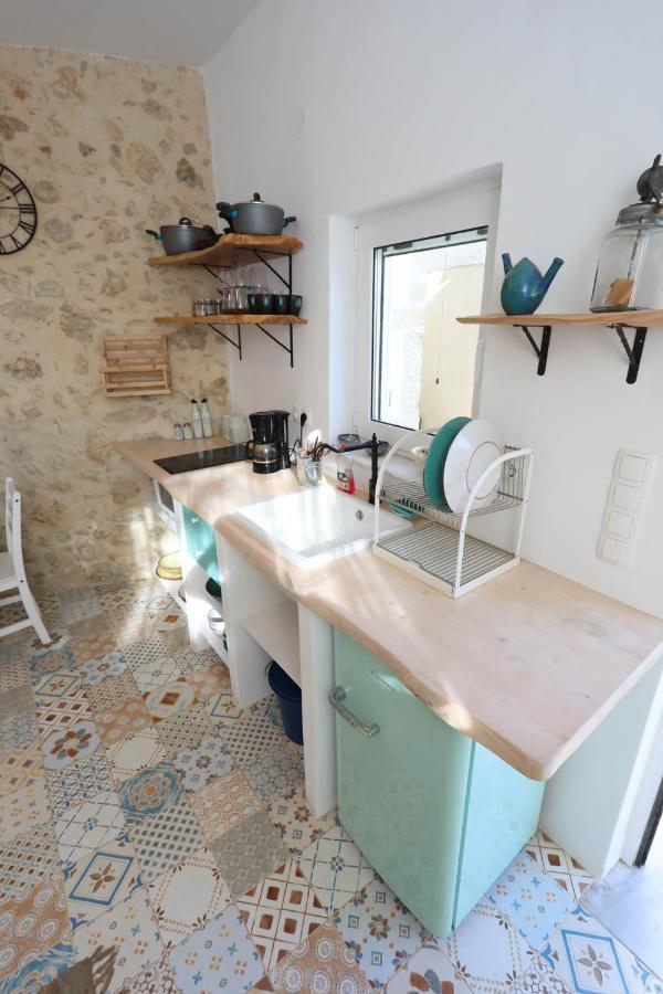 Ravi Boutique Home - 1 Minute Walk From Beach 칼리베스 외부 사진