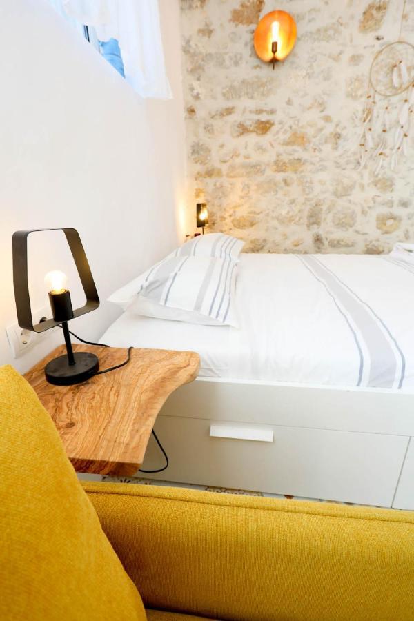 Ravi Boutique Home - 1 Minute Walk From Beach 칼리베스 외부 사진