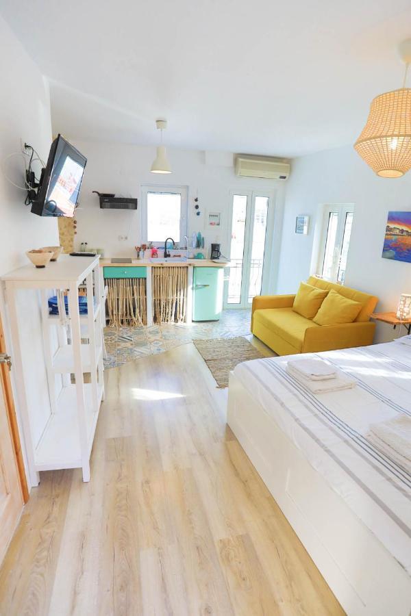 Ravi Boutique Home - 1 Minute Walk From Beach 칼리베스 외부 사진