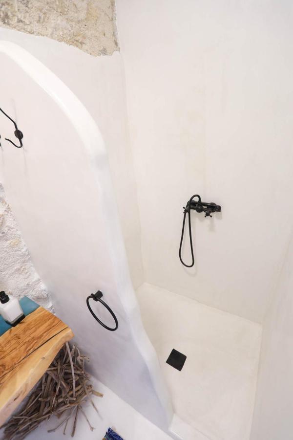 Ravi Boutique Home - 1 Minute Walk From Beach 칼리베스 외부 사진