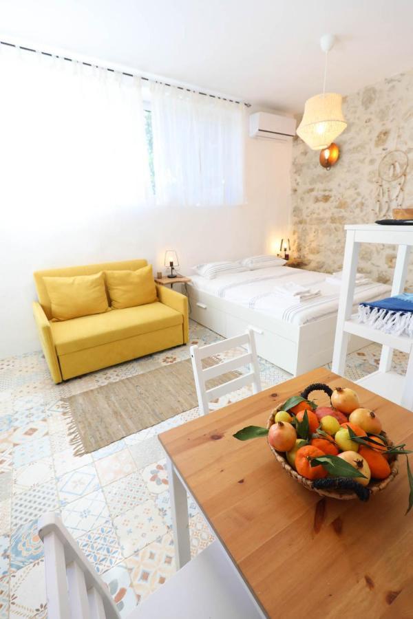 Ravi Boutique Home - 1 Minute Walk From Beach 칼리베스 외부 사진