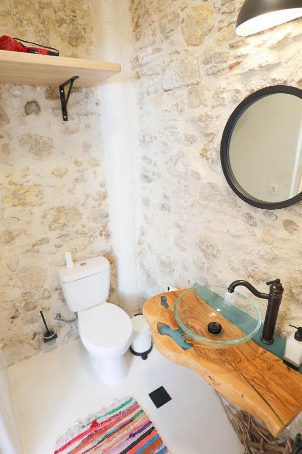 Ravi Boutique Home - 1 Minute Walk From Beach 칼리베스 외부 사진