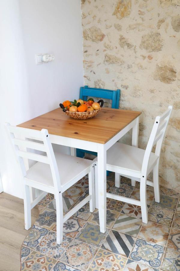 Ravi Boutique Home - 1 Minute Walk From Beach 칼리베스 외부 사진
