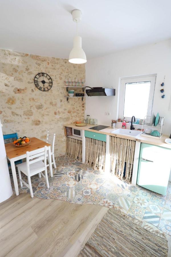 Ravi Boutique Home - 1 Minute Walk From Beach 칼리베스 외부 사진