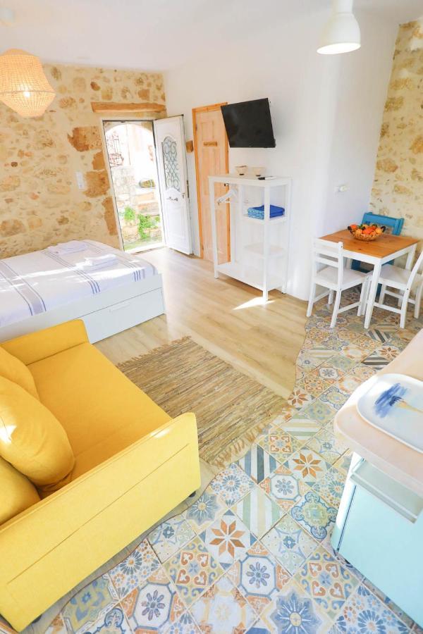 Ravi Boutique Home - 1 Minute Walk From Beach 칼리베스 외부 사진