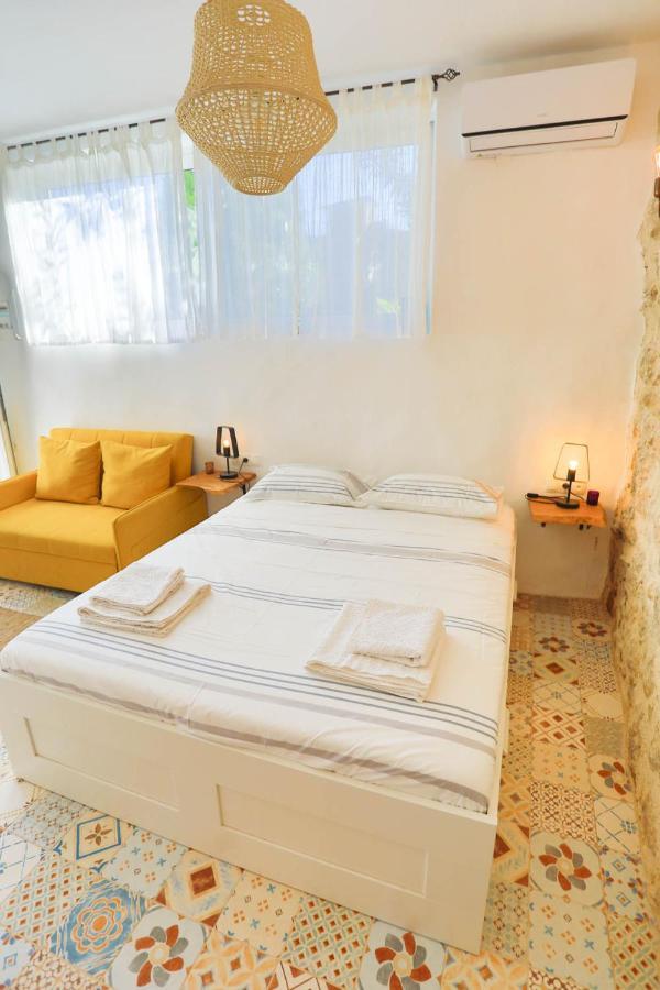 Ravi Boutique Home - 1 Minute Walk From Beach 칼리베스 외부 사진