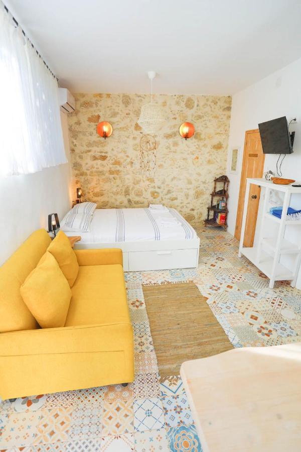 Ravi Boutique Home - 1 Minute Walk From Beach 칼리베스 외부 사진