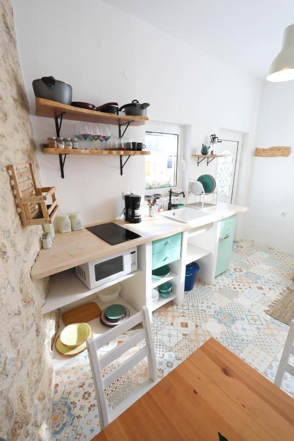 Ravi Boutique Home - 1 Minute Walk From Beach 칼리베스 외부 사진