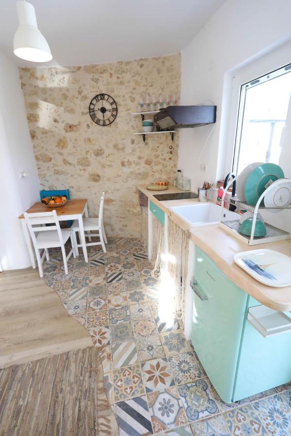 Ravi Boutique Home - 1 Minute Walk From Beach 칼리베스 외부 사진