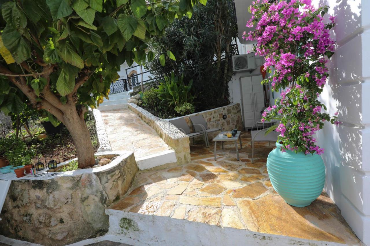 Ravi Boutique Home - 1 Minute Walk From Beach 칼리베스 외부 사진