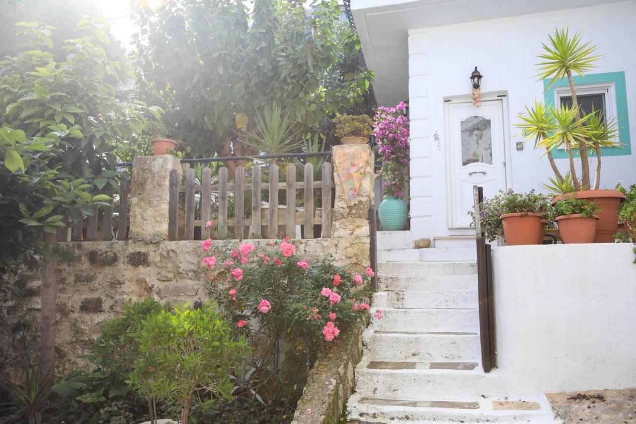 Ravi Boutique Home - 1 Minute Walk From Beach 칼리베스 외부 사진